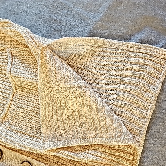 EUC Oversized Soft Tan Cardigan size S/M - Picture 6 of 13